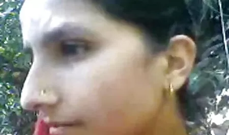 सुंदर मालिशिया एक भावुक, सेक्सी क्लाइंट सेक्सी में हिंदी मूवी को चोदता है