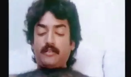 अमीरा समायरा एक काला लंड हिंदी में सेक्सी वीडियो मूवी गांड में लेती है