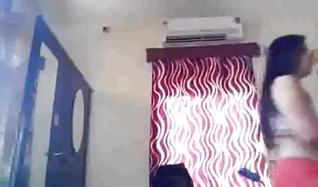 मोज़ा में कुतिया दो बड़े dildos गुजराती में सेक्सी मूवी के साथ बिल्ली fucks