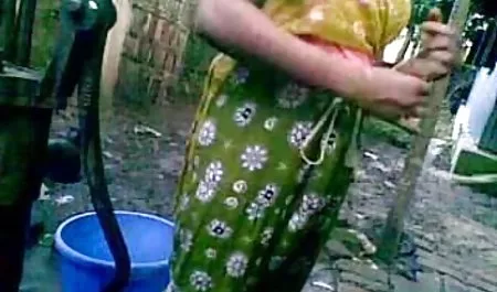 एक खूबसूरत श्यामला सेक्स मूवी भोजपुरी में के साथ सभी छेदों में पुलिस सेक्स