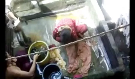 युवा लीला जानता है कि दो पुरुषों सेक्सी मूवी दिखाओ हिंदी में को कैसे संतुष्ट करना है