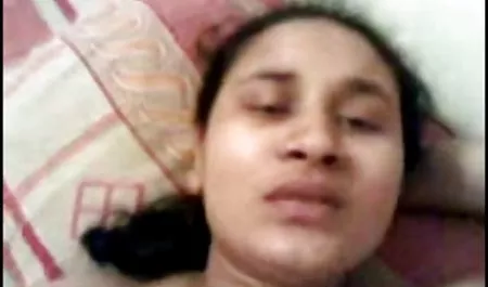 क्यूट ब्रुनेट बेकार है उसकी सेक्सी में हिंदी मूवी सौतेली माँ का मोटा लंड और गड़बड़ हो जाता है