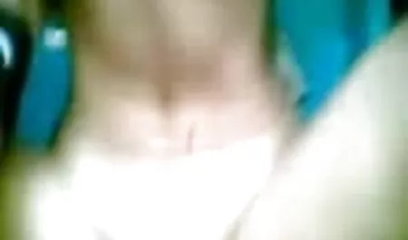 Rilynn Ray उसके मुंह में सह सेक्सी हिंदी मूवी में हो जाता है