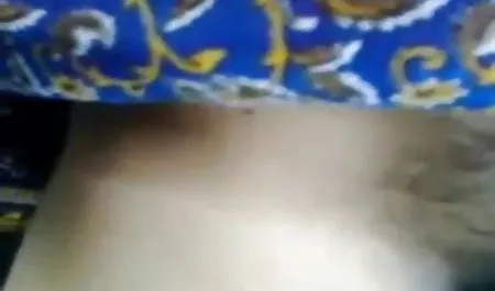 एक पूर्व प्रेमिका के साथ सेक्स, वह लाल है और एक गुणवत्ता blowjob करने के लिए प्यार करता है। लड़का यह जानता है और उसके साथ एक होम वीडियो रिकॉर्ड करता है कि वह उसे कैसे चूसता है और उसे चोदता है और सेक्स के दौरान वह खुद को क्लिट पर सेक्सी वीडियो मूवी हिंदी में मारता है