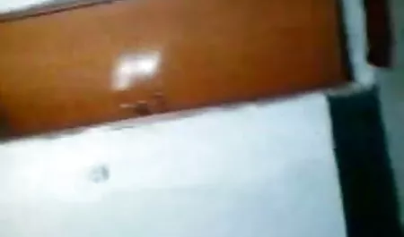 कोमल लेस्बियन अप्रैल ओ'नील और जेना सैटिवा सोफे पर फुल मूवी वीडियो में सेक्सी सहती है