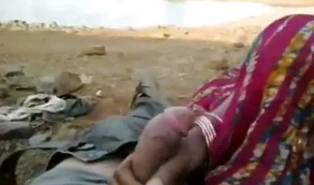 अविश्वसनीय रूप से गोरा के मुंह में भारी डिक हिंदी में सेक्सी मूवी