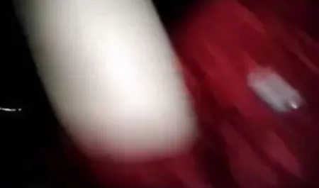 दो चूजों ने अपनी जीभों को पंजों से खेला सेक्सी हिंदी मूवी में