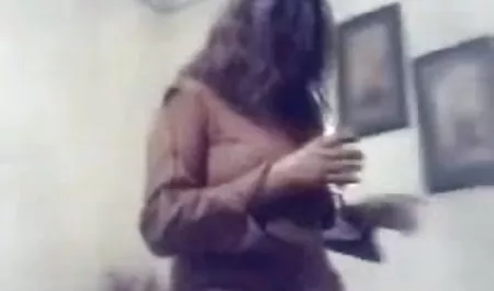 यार गोरा की चूत में अपना लंड पेल दिया वीडियो में सेक्सी पिक्चर मूवी