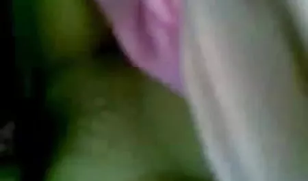 18 साल की बेब एक बड़ा डिक का सपना देखती सेक्सी मूवी हिंदी में वीडियो है ताकि वह उसके उत्तेजित छेद को चीर दे