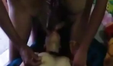 खूबसूरत कुतिया एक कास्टिंग में गले में गड़बड़ हो मूवी सेक्सी हिंदी में वीडियो जाती है
