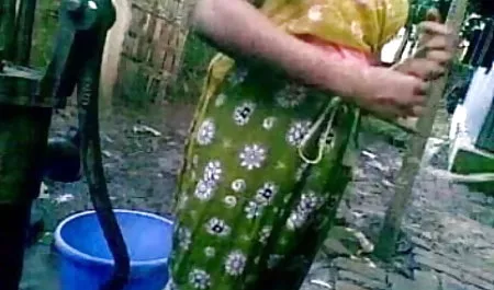 एक युवा बच्चे को उसके छोटे मुंह में हिंदी में फुल सेक्सी फिल्म अच्छी चुदाई और शुक्राणु का एक हिस्सा मिलता है! लड़की बहुत स्लिम और कोमल है!