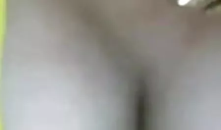 18 साल की सेक्सी बेब एक साथी के साथ अश्लील कास्टिंग सेक्सी हिंदी मूवी वीडियो में में गड़बड़ हो जाता है