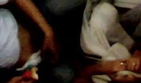 ब्लैक बेब डायमंड इंग्लिश में सेक्सी मूवी जैक्सन मेज पर एक सुंदर मालिक द्वारा गड़बड़ हो जाता है