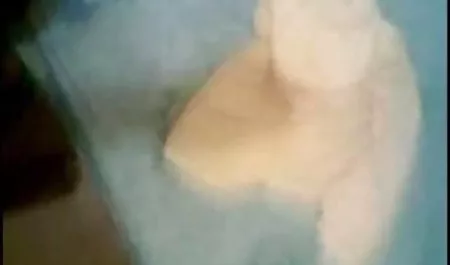 दोस्त हिंदी सेक्सी फुल मूवी एचडी में एक तंग गोरा गुदा उंगलियों काले dildo और डिक में डाला