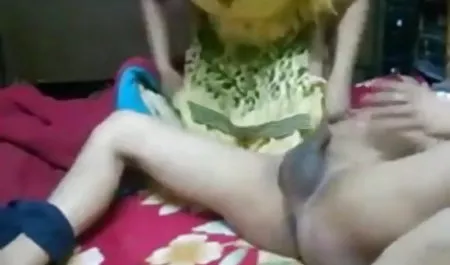 मीठी उँगलियाँ मुंडा योनी हॉट सेक्सी मूवी वीडियो में और assfucking