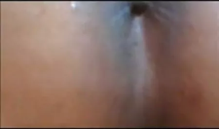 लाल सेक्सी मूवी इंग्लिश में अंडरवियर में सेक्सी श्यामला