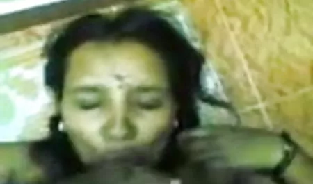 भावुक, सेक्सी गोरा एक सेक्सी आदमी के साथ बकवास करने के लिए सेक्सी मूवी एचडी में प्यार करता है
