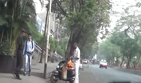 सेक्सी खूबसूरत श्यामला अमीरा एक परिपक्व आदमी द्वारा सेक्सी मूवी सेक्सी मूवी हिंदी में गड़बड़ हो जाता है