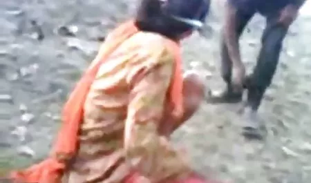 बदले में एक मोटा मुर्गा पर दो आवारा हिंदी में फुल सेक्सी मूवी छलांग