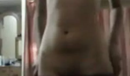रेड इंडियन स्कीनी लैटिना नाश्ता और एक आदमी सेक्सी मूवी सेक्सी मूवी हिंदी में के साथ fucks