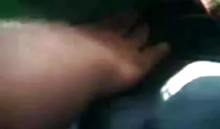 परिपक्व सेक्सी मूवी हिंदी में मालिश चिकित्सक ने अपने रसदार ग्राहक को गड़बड़ कर दिया