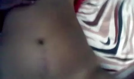 सुनहरे सेक्सी वीडियो में हिंदी मूवी बालों वाली मालकिन सोफे पर उसके दास पूलसाइड fucks