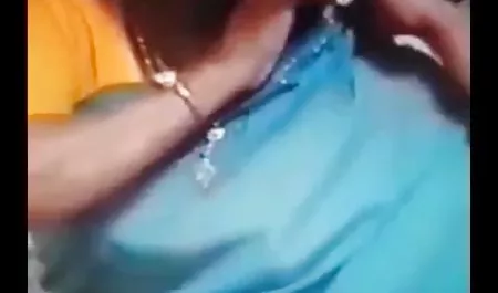 कुतिया हिंदी सेक्सी फुल मूवी एचडी में डायना ने एक आदमी को बहकाया और अपने मोटे मुर्गा के नीचे एक गधा उजागर किया