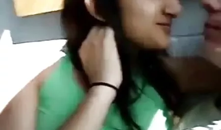 बेबे ने एक मोटा लंड चूसा और फिर गांड हिंदी में सेक्सी मूवी वीडियो में में डाल दिया