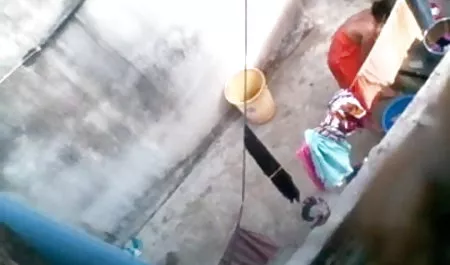 उस आदमी ने दो उंगलियाँ और मूवी सेक्सी वीडियो में अपना लंड एक जवान गोरा के गुदा में डाला