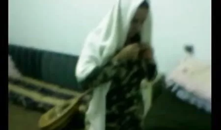 दो हिंदी में सेक्सी मूवी फिल्म रेडहेड उभयलिंगी महिलाएं कोकेशियान टिमो के साथ यौन संबंध रखती हैं