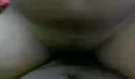 खैर, अब वह आजादी दिखाएगा कि एक गीली, रसदार चूत में पहले चुदाई करना कितना सुखद है, हिंदी सेक्सी फुल मूवी एचडी में और फिर एक तंग गुदा छेद में