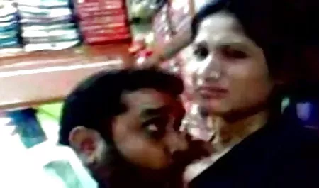 युवा श्यामला उत्सुकता से डिक बेकार है हॉट सेक्सी मूवी वीडियो में और उसे बालों बिल्ली गड़बड़ हो जाता है