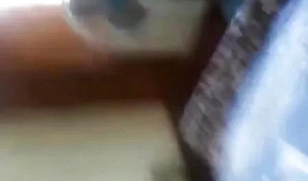 युवा लड़के ने दो आकर्षक रूसी लड़कियों को बहकाया, उन्हें घर लाया इंग्लिश में सेक्सी मूवी और आवश्यकतानुसार गड़बड़ किया