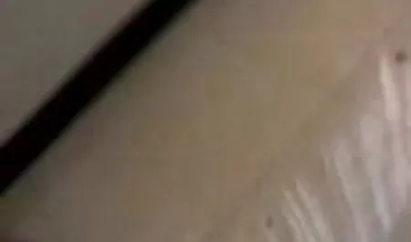 क्यूट ब्रुनेट masturbates हॉर्नी हिंदी में सेक्सी मूवी फिल्म पुसी साथ येलो phallus