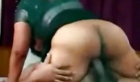 सुंदर स्तन और एक सेक्सी छोटी सी बात हिंदी सेक्सी फुल मूवी एचडी में में भव्य लूट