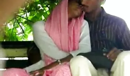काले पिज्जा डिलीवरी लड़का गुदा बेब fucks जबकि उसके पति व्यभिचारी हिंदी में सेक्सी मूवी वीडियो पति है