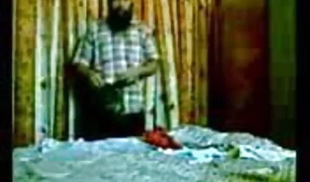 ब्लोंड ऑस्टिन टेलर ने एक काले हॉट सेक्सी मूवी वीडियो में आदमी को भुगतान किया और उसके मुर्गा को चूसा और गड़बड़ हो गया