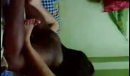 सुनहरे बालों वाली याना फॉक्स सेक्स की मूवी हिंदी में उसे मोटा बिल्ली उंगलियों
