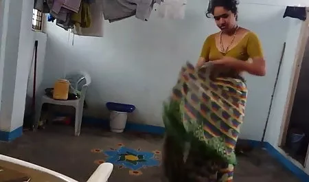 संचिका एंजेलीना एक पुराने डिक के साथ एक पिकनिक पर गड़बड़ हो फुल सेक्सी मूवी वीडियो में जाता है