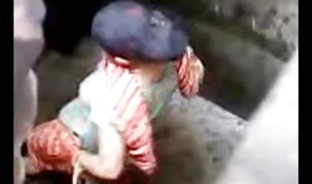 एक विशाल डिक के साथ सुंदर आबनूस हिंदी सेक्सी फुल मूवी एचडी में एक गोरा गोरा के गुदा में प्रवेश करती है