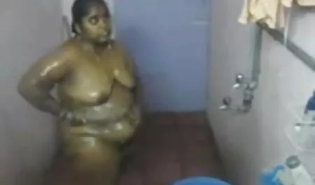 मोटी सेक्सी एचडी मूवी हिंदी में माँ एक काले आदमी के साथ सोती थी