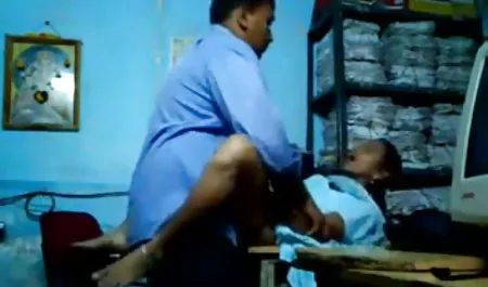 होटल में लड़की सेक्स करती हिंदी में फुल सेक्स मूवी है