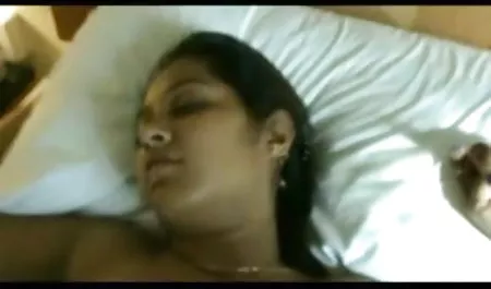रूसी कुतिया एक कैफे सेक्सी वीडियो मूवी में में गड़बड़