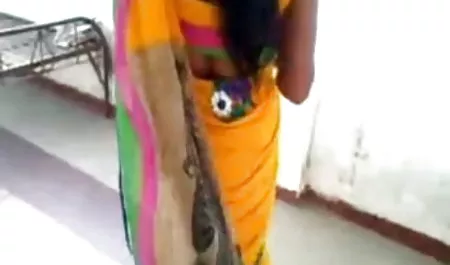 कुतिया डिजाइन मूवी सेक्सी पिक्चर वीडियो में गुदा dildo और दो पुरुषों के साथ गड़बड़ कर दिया