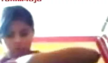 अधोवस्त्र में कपड़े पहने एक दोस्त खुद को चोदने के लिए एक युवा, सेक्सी श्यामला पूछता है। वह सचमुच अपने घुटनों पर हिंदी में सेक्सी मूवी वीडियो में एक कुतिया स्ट्रैपऑन पर रखने के लिए कहता है और अपनी गांड फाड़ता है