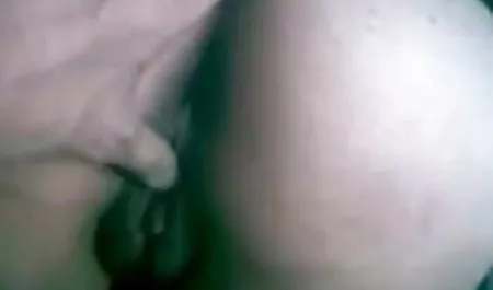 उस लड़के ने पैसे के लिए एक युवा छात्र को उतार दिया और उसे सड़क सेक्सी मूवी हिंदी में वीडियो पर ले गया